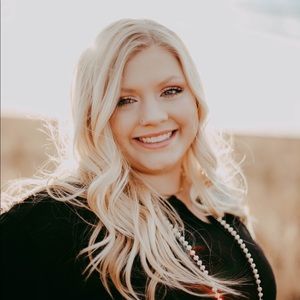 Meet your Posher, Paige